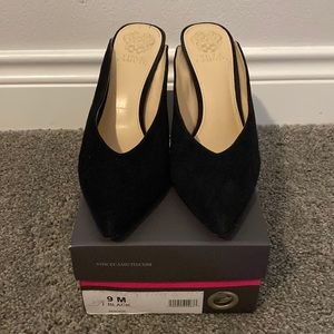 Vince Camuto Berodie black suede mule pumps